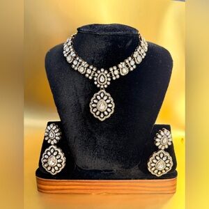 Elegant Gold and White Kundan Necklace Set - Women Jewelry